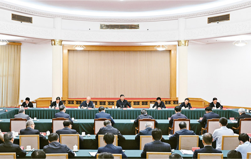 　2024年5月23日下午，中共中央總書記、國家主席、中央軍委主席習(xí)近平在山東省濟(jì)南市主持召開企業(yè)和專家座談會并發(fā)表重要講話。 新華社記者 謝環(huán)馳/攝